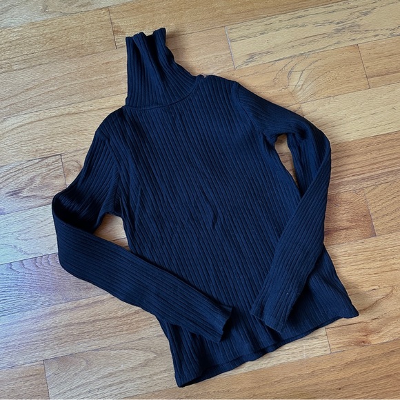 Black Ribbed Turtleneck Sweater - Picture 1 of 3